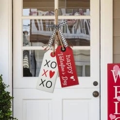 Wholesale π Glitzhome® 24" Valentine's Wooden Doorknob Hanging Décor π₯ 12 Wholesale π Glitzhome® 24" Valentine's Wooden Doorknob Hanging Décor π₯ -Glitzhome Sales D261068S 3