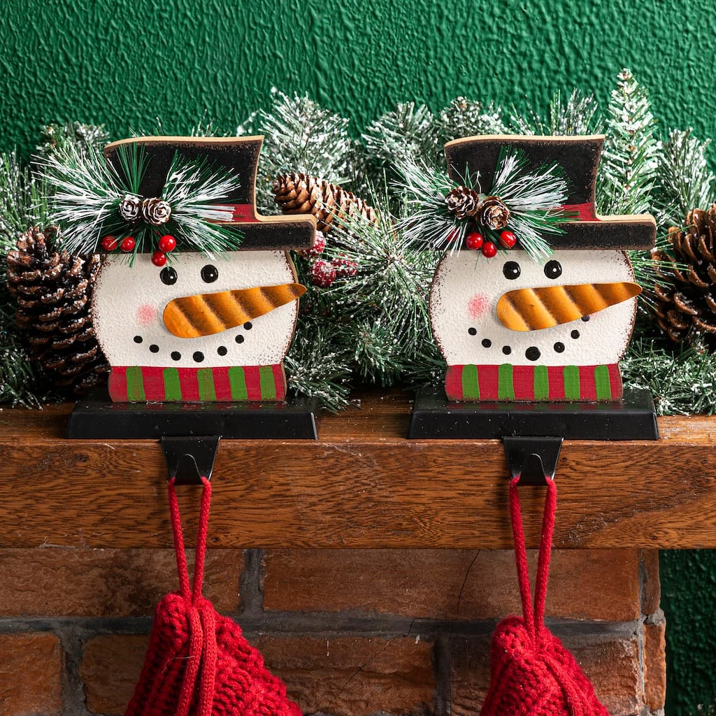 Wholesale β Glitzhome® Snowman Face Stocking Holder Set 𧨠4 Wholesale β Glitzhome® Snowman Face Stocking Holder Set 𧨠- Image 2