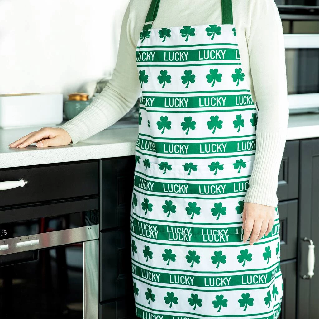 Budget π₯ Glitzhome® 31.25" St. Patrick's Shamrocks Apron 𧨠5 Budget π₯ Glitzhome® 31.25" St. Patrick's Shamrocks Apron 𧨠- Image 3